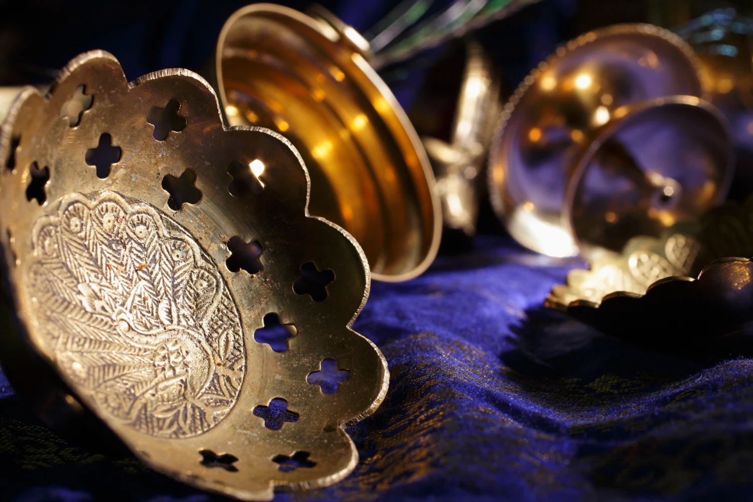 Regional Brass-Making Secrets: From Moradabad’s Filigree to Odisha’s Tribal Motifs — and Beyond